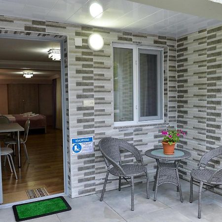 Cozy House Hotel Kutaisi Exterior foto