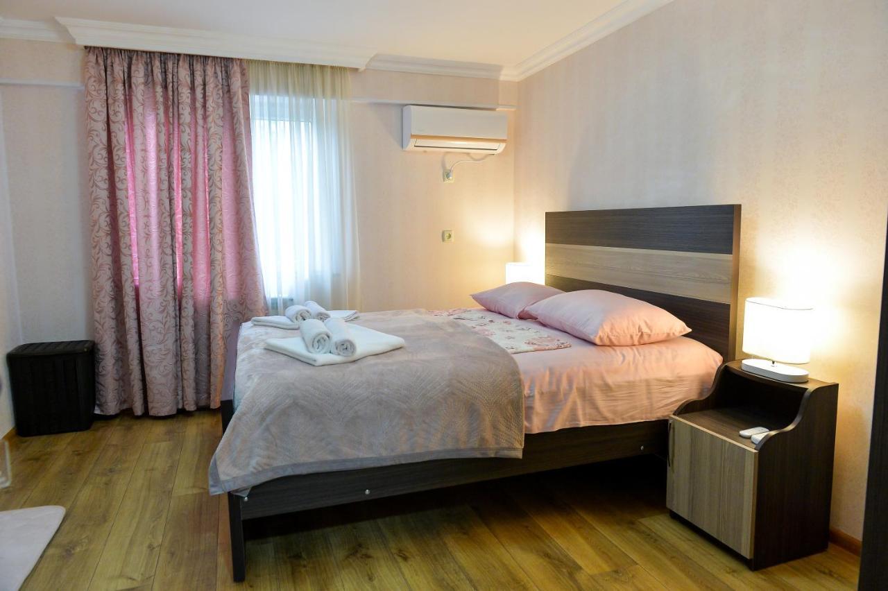 Cozy House Hotel Kutaisi Exterior foto