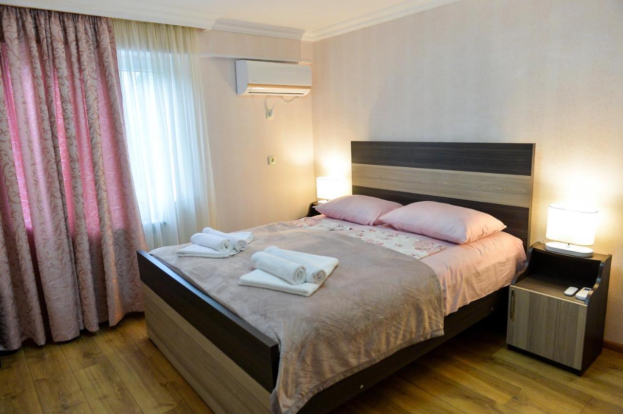 Cozy House Hotel Kutaisi Exterior foto