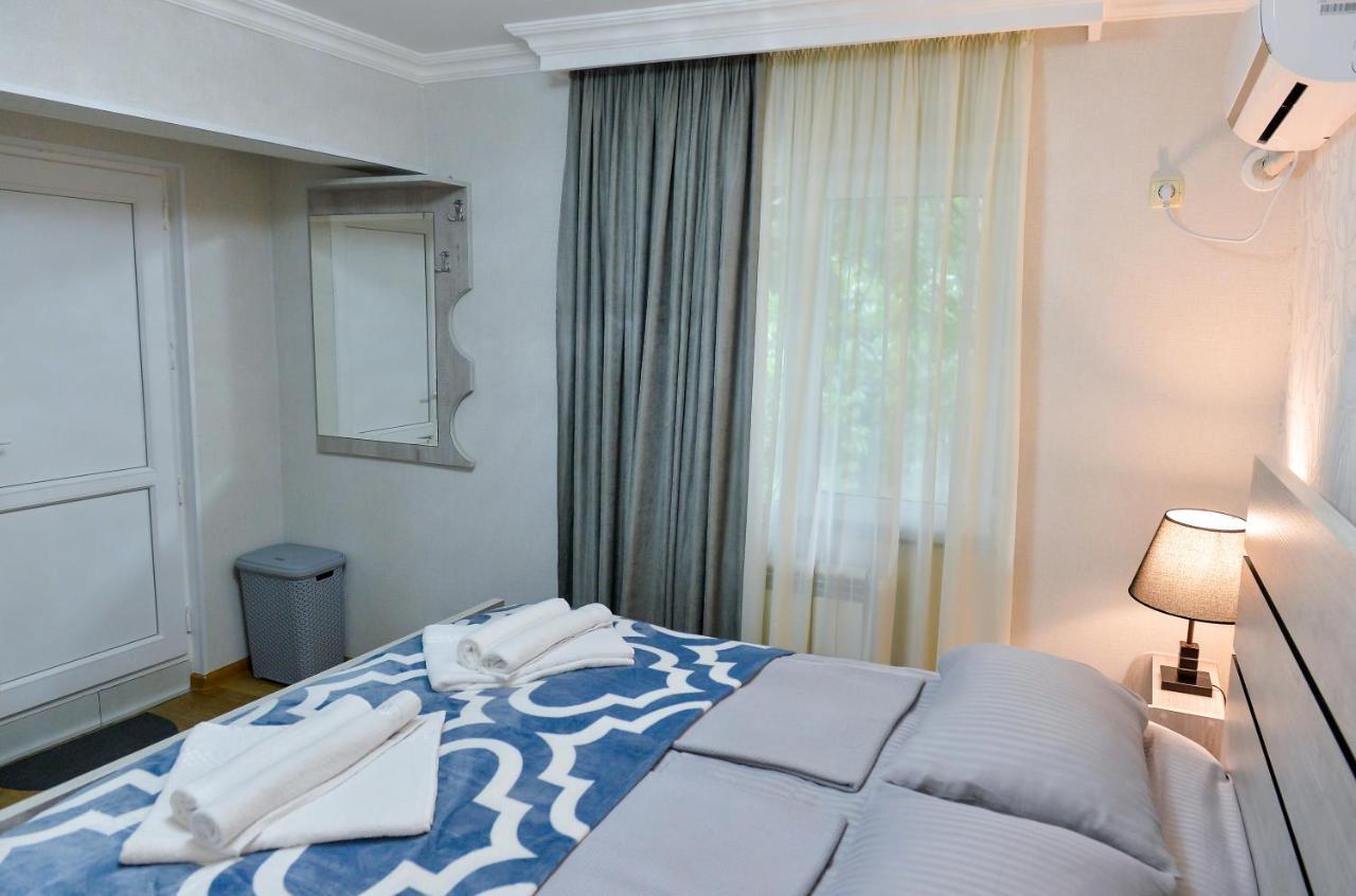 Cozy House Hotel Kutaisi Exterior foto