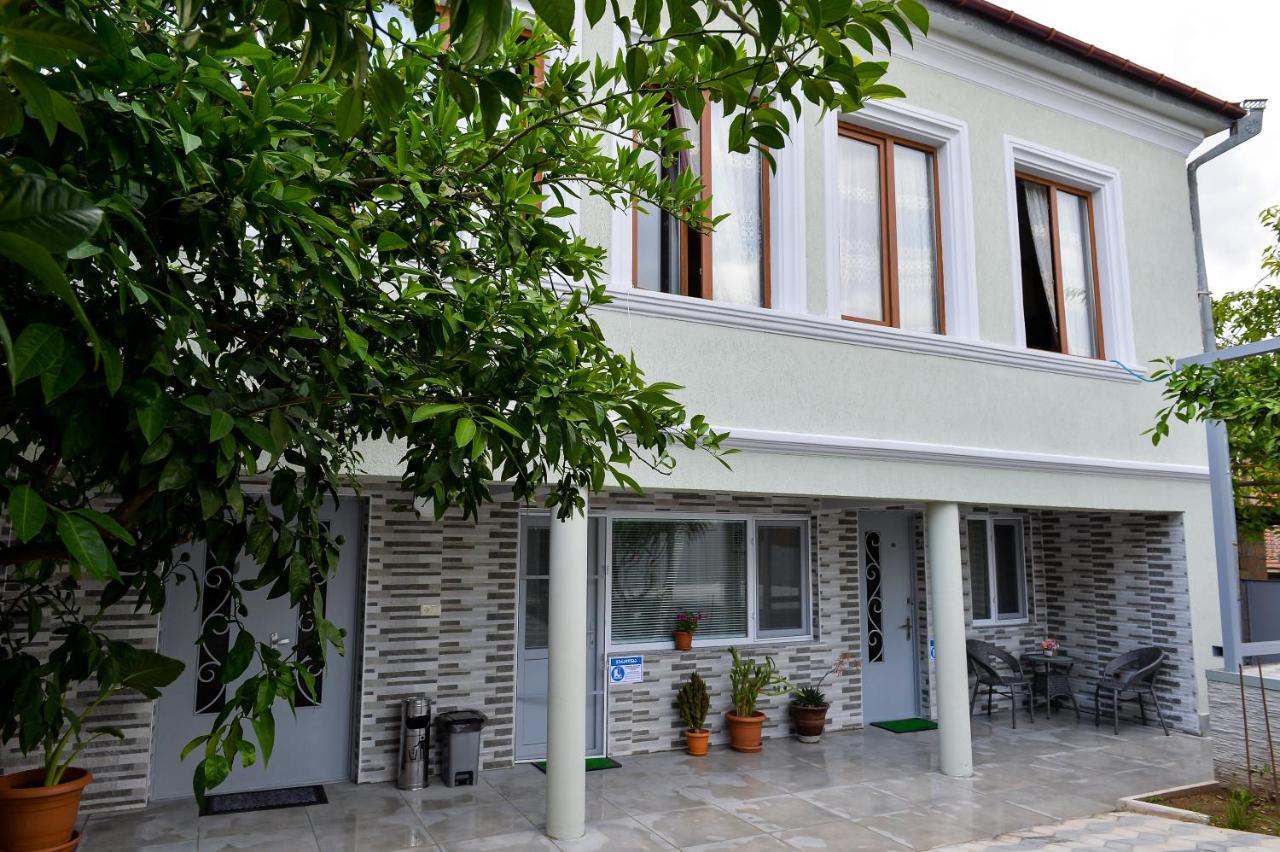 Cozy House Hotel Kutaisi Exterior foto
